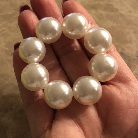 Set of 2 Large trendy faux pearls hair band, NWOT - Picture 7 of 8